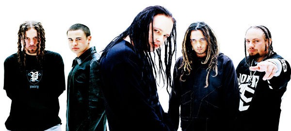 Tem clipe novo do Korn