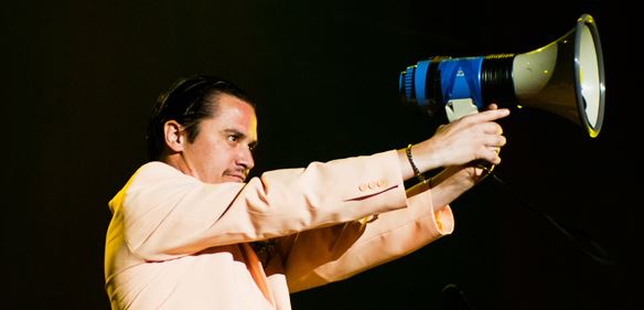 Conheça um som novo do Faith No More