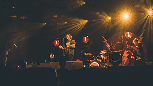 Pearl Jam se apresenta com Sting em Nova York