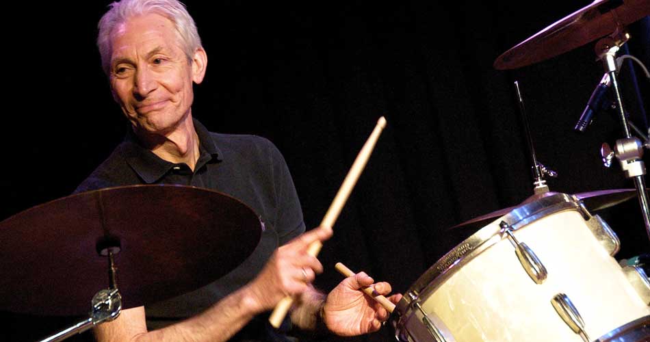 Charlie Watts, baterista dos Rolling Stones, informa que não participará da nova turnê pelos EUA