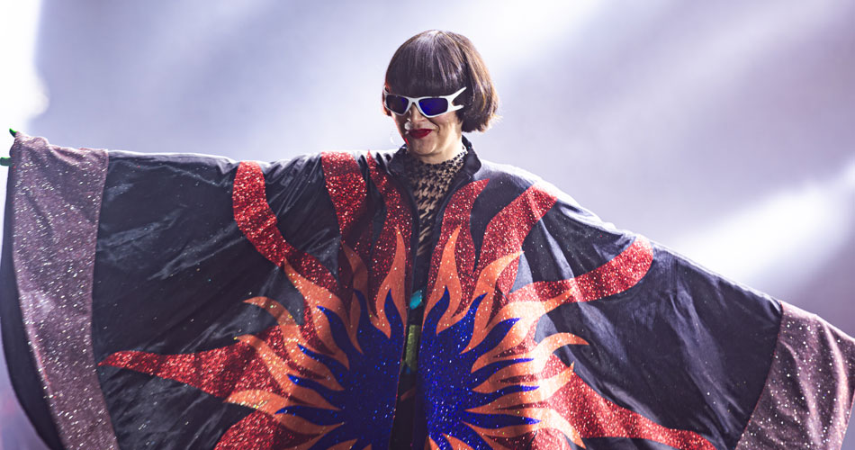 Em show corajoso, Yeah Yeah Yeahs mostra seus hits para o público do The Town